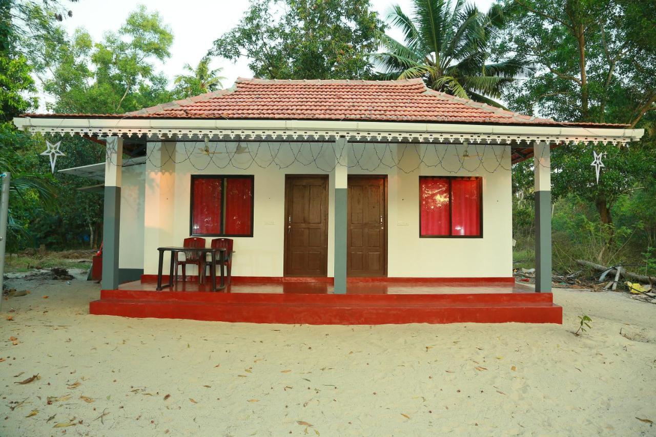 Marari Baiju'S Homestay Mararikulam Exterior photo